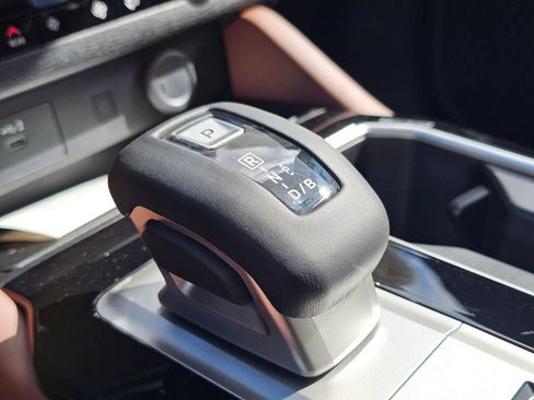 New 2026 Mitsubishi Outlander SEL AWD/4WD image 28