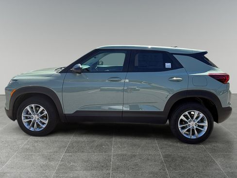 New 2026 Chevrolet TrailBlazer LS w/ LS Convenience Package AWD/4WD image 2