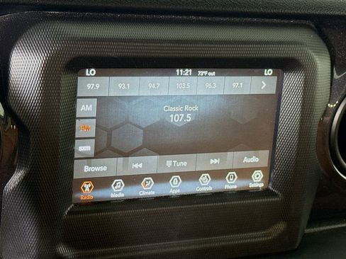 Used 2021 Jeep Wrangler Unlimited Sport image 7