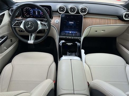Used 2023 Mercedes-Benz C 300 4MATIC Sedan image 3