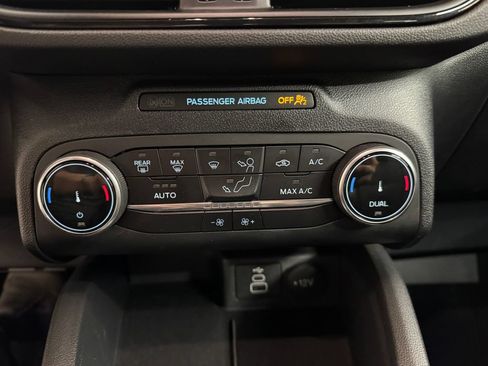 Used 2025 Ford Escape ST-Line FWD image 23
