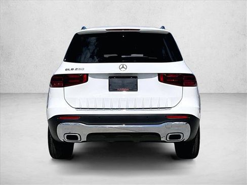 New 2026 Mercedes-Benz GLB 250 image 4