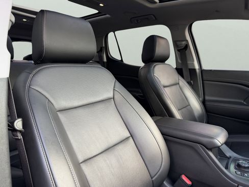 Used 2021 GMC Acadia SLT w/ Premium Package image 45