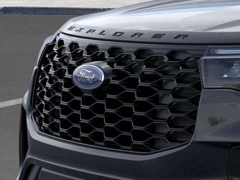 New 2026 Ford Explorer ST-Line AWD/4WD image 17