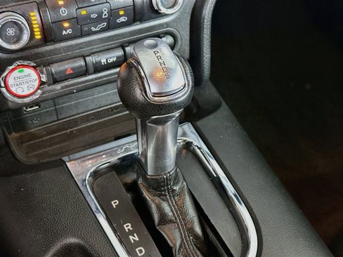 Used 2017 Ford Mustang Coupe RWD image 24