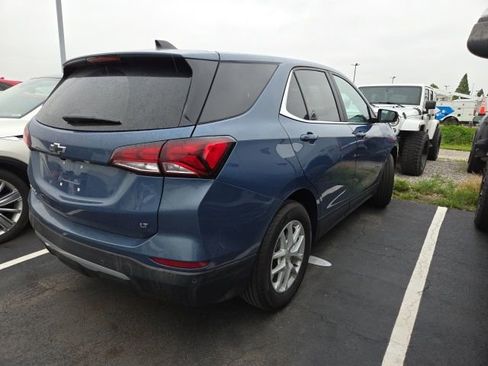 Used 2024 Chevrolet Equinox LT w/ LPO, Floor Liner Package FWD image 3