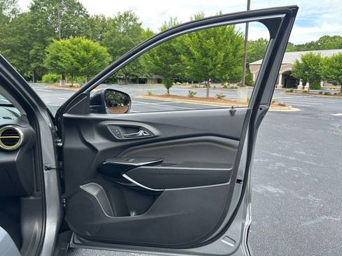 New 2026 Chevrolet Trax ACTIV w/ Sunroof Package FWD image 57
