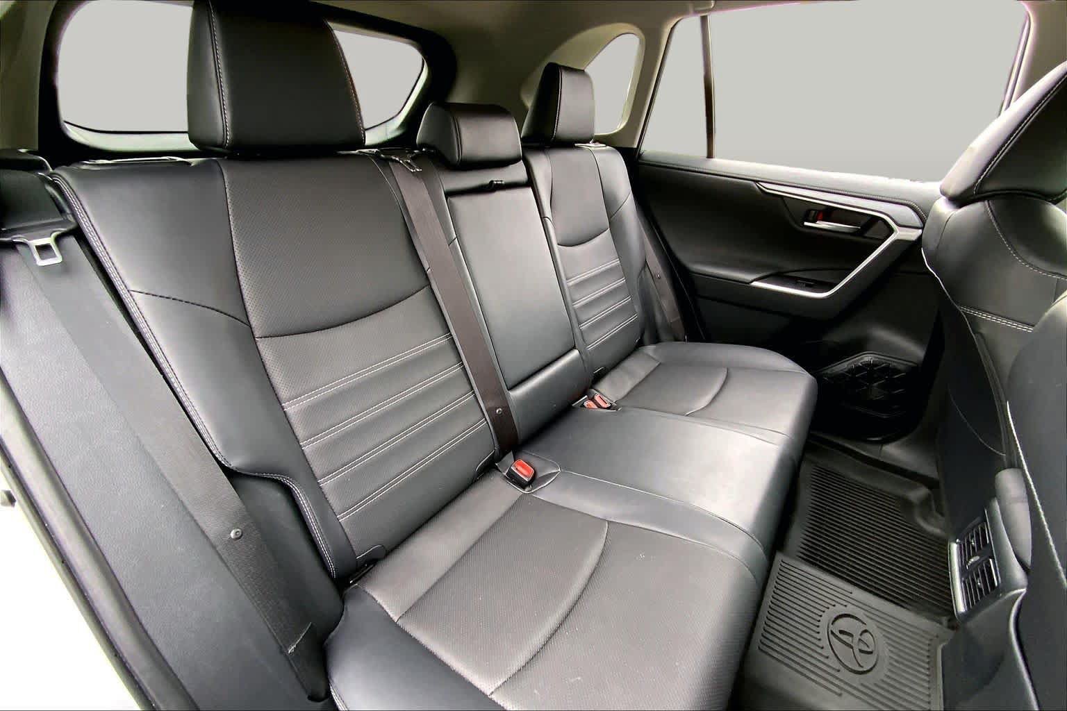 Used 2024 Toyota RAV4 Limited AWD/4WD image 20