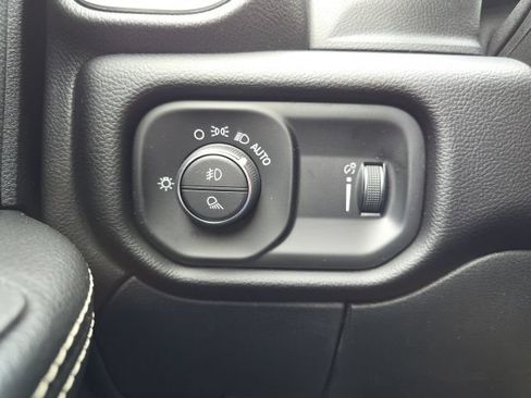 Certified 2025 RAM 2500 Big Horn AWD/4WD image 12