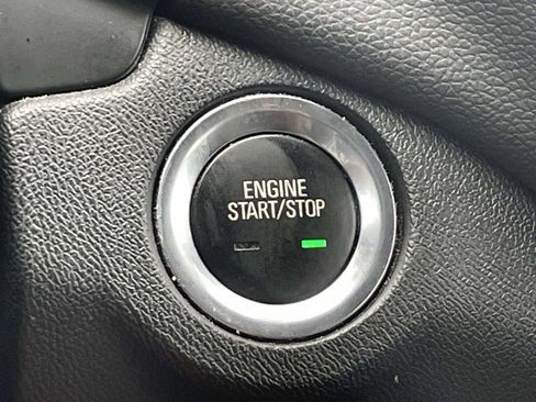 Used 2021 Chevrolet Equinox LT FWD image 27