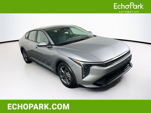 Used 2025 Kia K4 FWD image 1