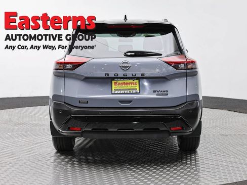 Used 2023 Nissan Rogue SV w/ SV Premium Package AWD/4WD image 6