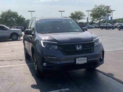 Used 2021 Honda Pilot Special Edition image 2