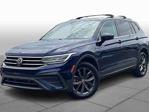 Used 2022 Volkswagen Tiguan SE AWD/4WD image 1