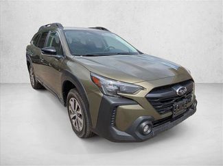 Used 2025 Subaru Outback Premium AWD/4WD video 3