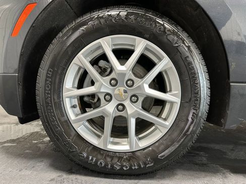 Used 2023 Chevrolet Equinox LT w/ Driver Convenience Package image 5