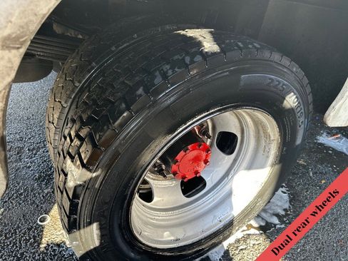 Used 2011 RAM 4500 4x4 Regular Cab w/ PWR & Remote Entry Group image 3