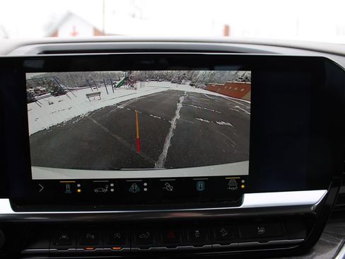 Used 2022 Chevrolet Silverado 1500 LTZ image 18