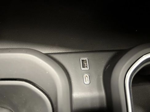 Used 2022 GMC Sierra 1500 Denali w/ Denali Reserve Package image 27