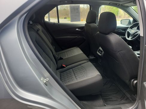 Used 2022 Chevrolet Equinox LT image 16