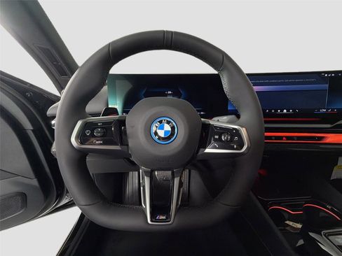 New 2026 BMW i5 eDrive40 w/ M Sport Package RWD image 11