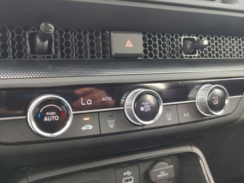 Used 2024 Honda CR-V LX image 10