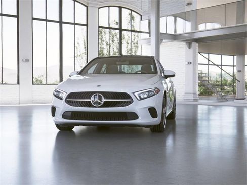 Certified 2022 Mercedes-Benz A 220 4MATIC image 43