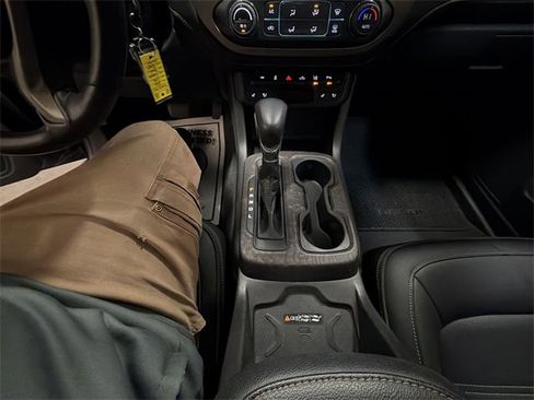 Certified 2022 GMC Canyon Denali image 21