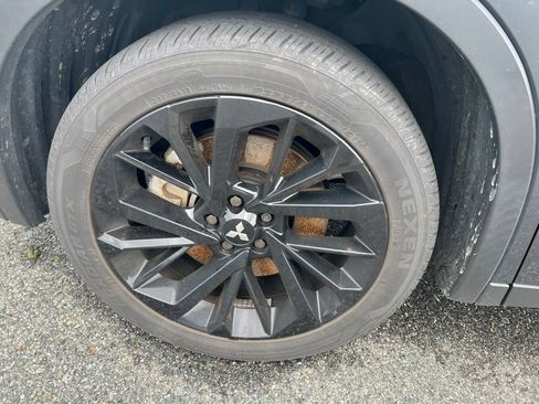 Used 2024 Mitsubishi Outlander SE Black Edition AWD/4WD image 5