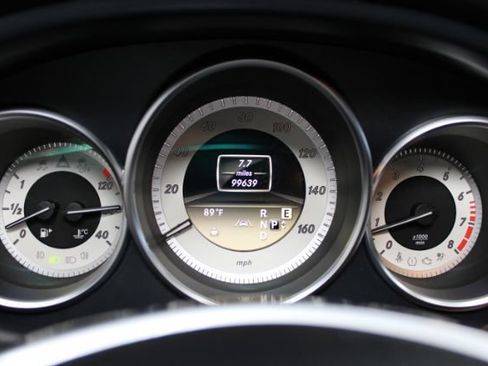 Used 2012 Mercedes-Benz CLS 550 4MATIC image 25