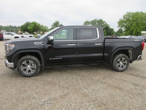 New 2026 GMC Sierra 1500 SLT w/ SLT Convenience Package AWD/4WD image 9