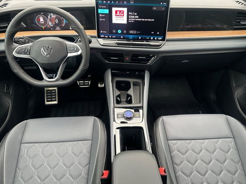 New 2026 Volkswagen Tiguan SEL R-Line image 11