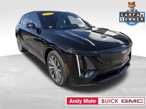 Used 2025 Cadillac Lyriq Sport AWD/4WD image 15