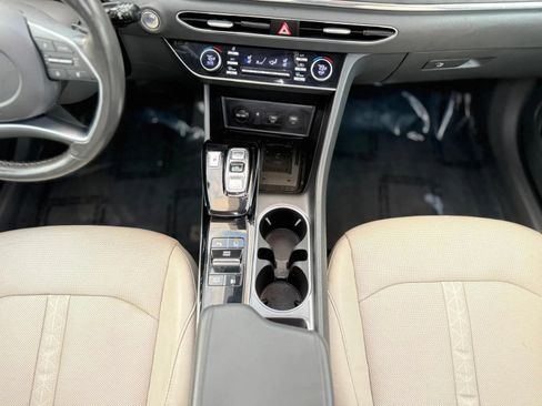 Used 2020 Hyundai Sonata Limited FWD image 16