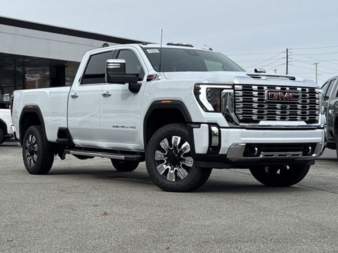 New 2026 GMC Sierra 3500 Denali w/ Technology Package image 2