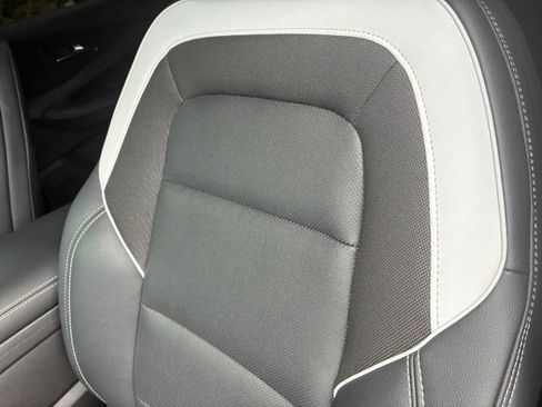 Used 2024 Chevrolet Blazer EV LT AWD/4WD image 15