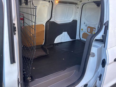 Used 2019 Ford Transit Connect XLT FWD image 13