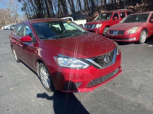 Used 2018 Nissan Sentra SV image 3