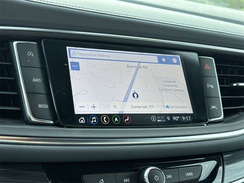 Used 2024 Buick Enclave Essence image 24