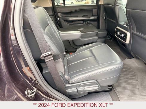 Used 2024 Ford Expedition XLT image 14