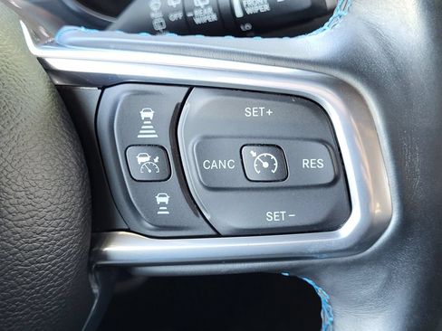 Used 2022 Jeep Wrangler Unlimited Rubicon 4xe w/ Cold Weather Group AWD/4WD image 19