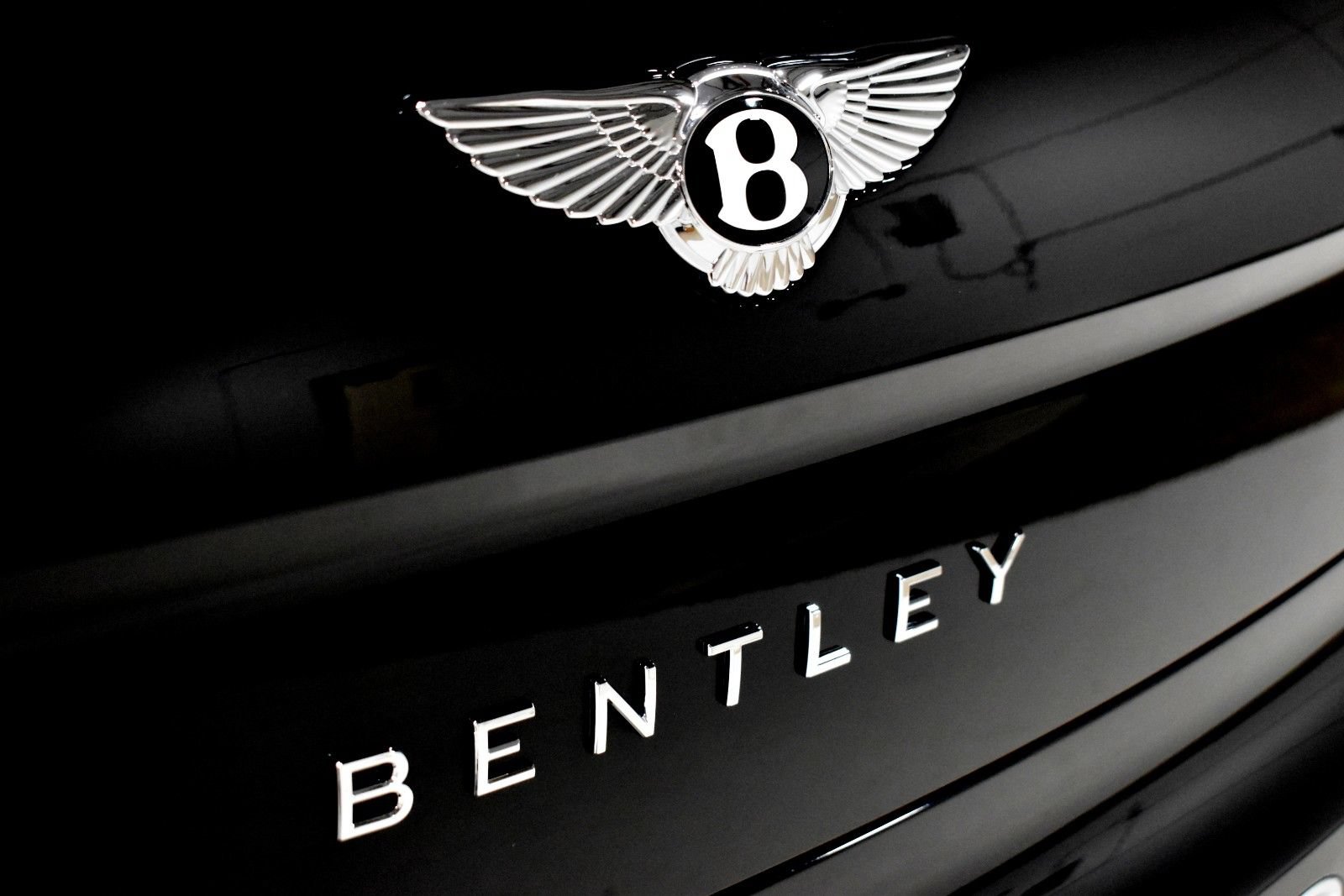 Certified 2023 Bentley Flying Spur Azure AWD/4WD image 17