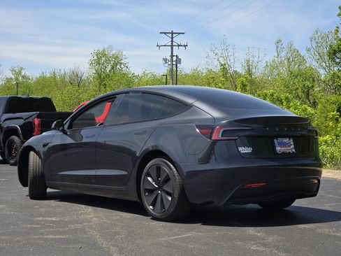 Used 2025 Tesla Model 3 Long Range RWD image 15