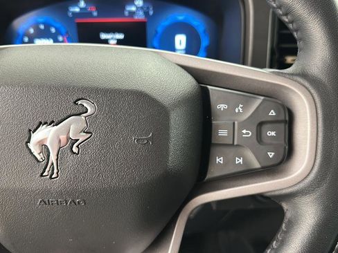 Used 2025 Ford Bronco Badlands AWD/4WD image 17