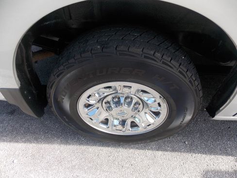 Used 2020 Nissan NV 3500 SL RWD image 21