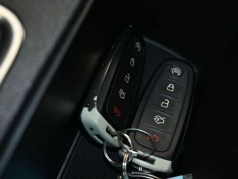 Used 2019 Ford Escape Titanium image 30