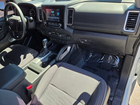 Certified 2024 Nissan Frontier SV w/ SV Convenience Package RWD image 21