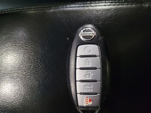 Used 2013 Nissan Altima 3.5 SL w/ Technology Pkg image 32