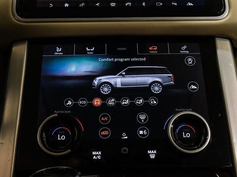 Used 2020 Land Rover Range Rover HSE image 30