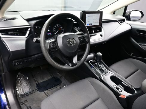 Used 2023 Toyota Corolla LE image 12
